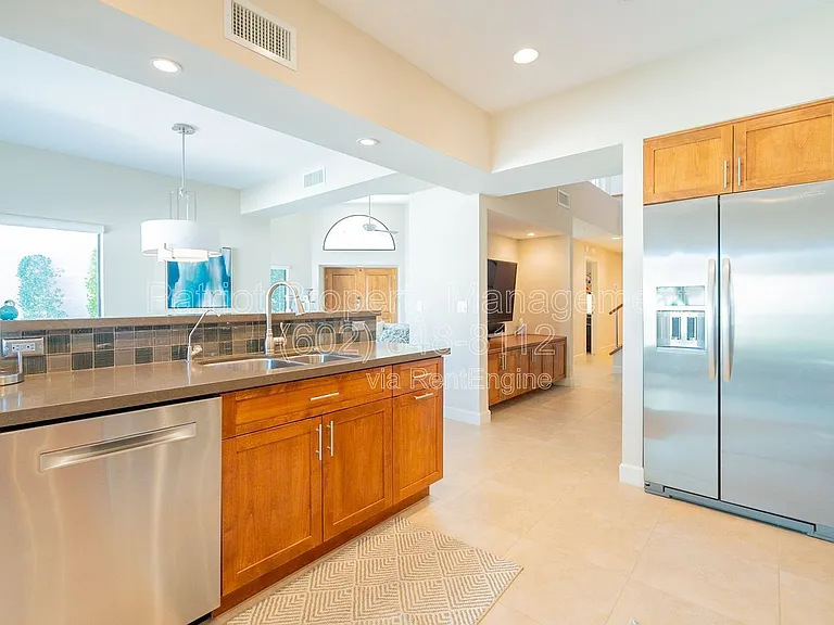 10640 E Vogel Ave — Photo 17