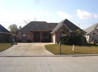 330 Madewood Dr, Destrehan, LA 70047