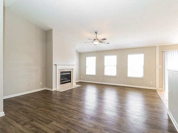 5th image of 12112 Chantress Ln