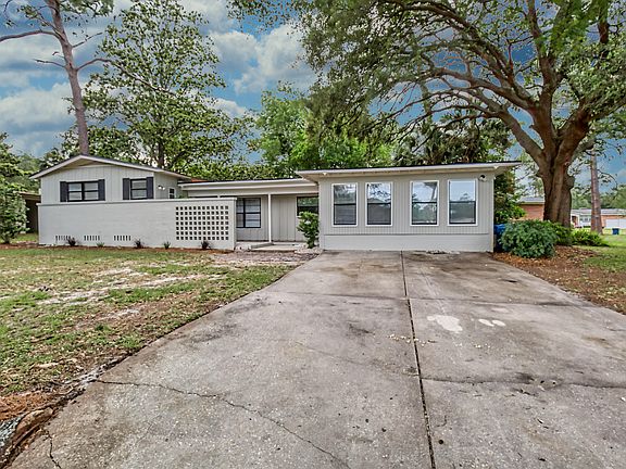 2nd image of 1260 Lorento St