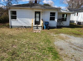 1009 Lee Ave, Rossville, GA 30741