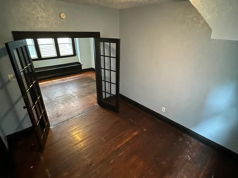 1144 W Jefferson Blvd #1 — Photo 16