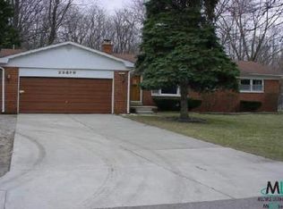 23486 Almira St, Southfield, MI 48033