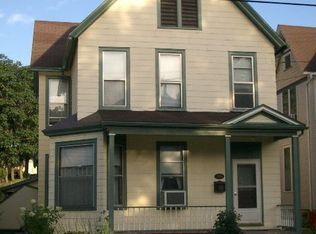 350 Hill St, Dubuque, IA 52001