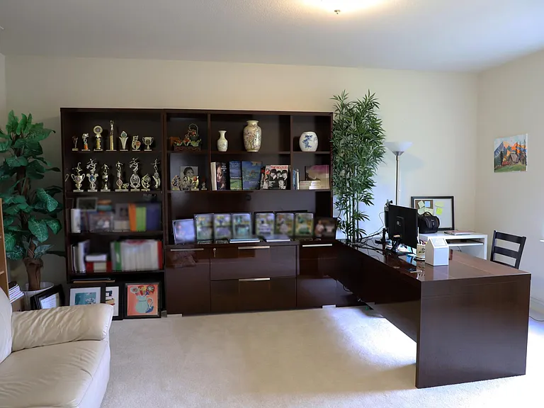 6406 Emperor Ct — Photo 15