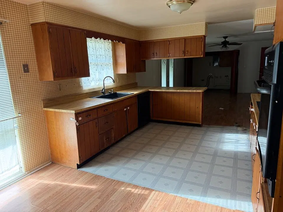 1017 Dogwood Dr — Photo 3