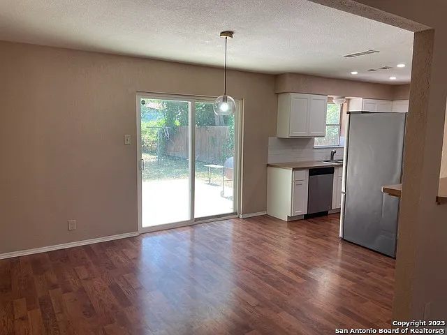834 Porter St — Photo 6