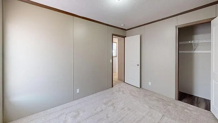 360 Continental Ave — Photo 7
