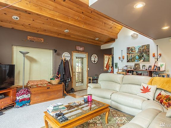 5th image of 12524 114th Ave NW