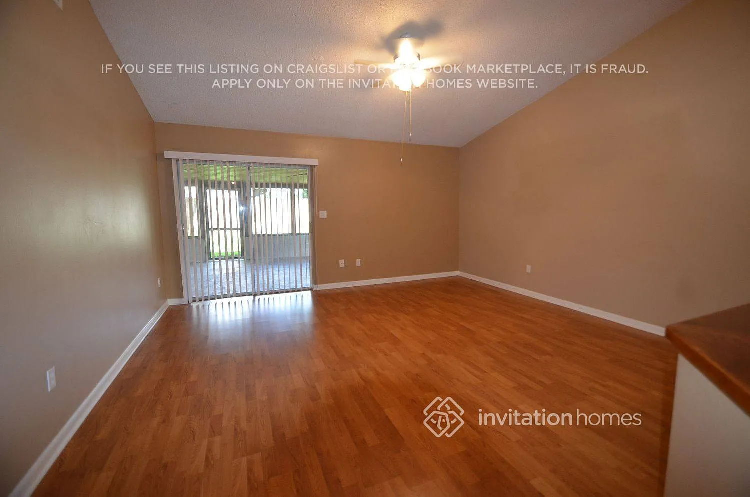 8803 Hampden Dr Tampa, FL 33626 — Photo 3