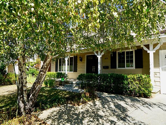 3rd image of 6858 Glenview Dr