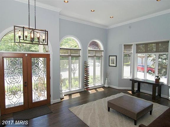 5th image of 5513 Thornbush Ct