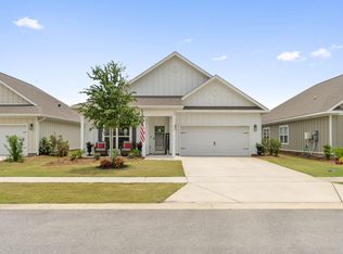 434 Lightning Bug Ln, Freeport, FL 32439