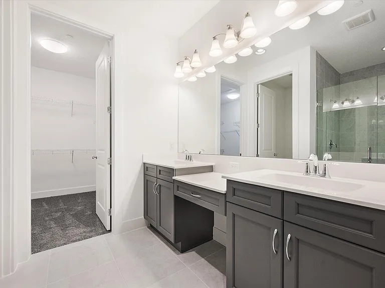 12546 Gross Pointe Dr — Photo 8
