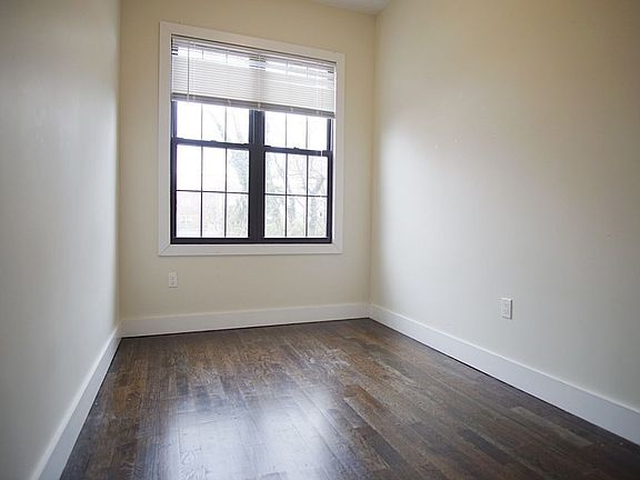 4th image of 54-36 Arnold Ave #2A