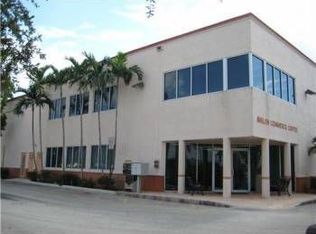 10494 NW 50th St, Sunrise, FL 33351