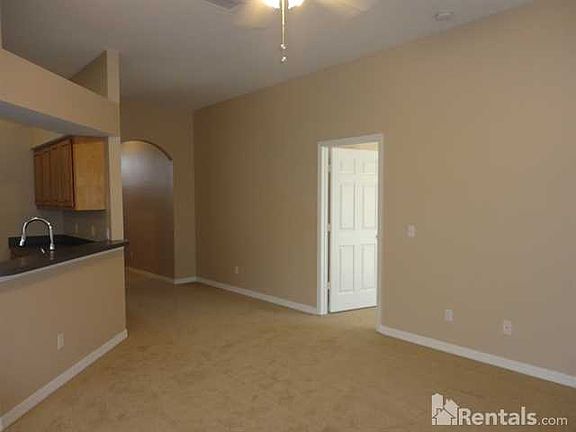 4th image of 310 Citrus Landing Dr