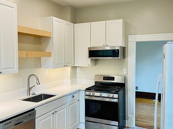2nd image of 863 Dennison Ave