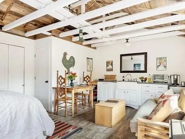 (undisclosed Address), Sebastopol, CA 95472