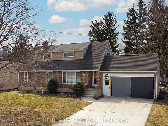 2nd image of 80 Princess St W