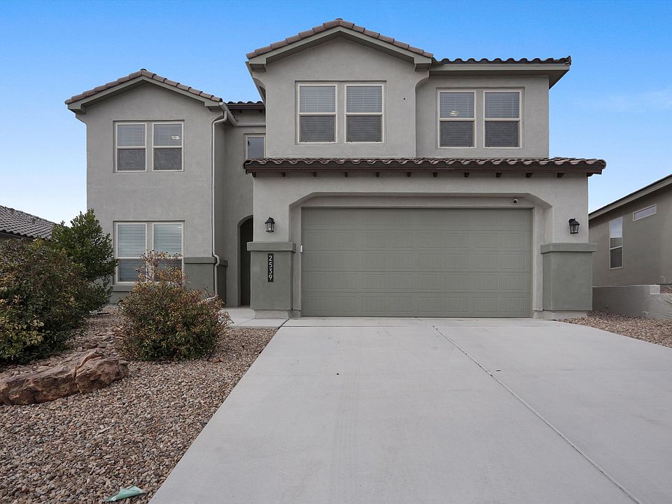 1st image of 2539 McCauley Loop NE