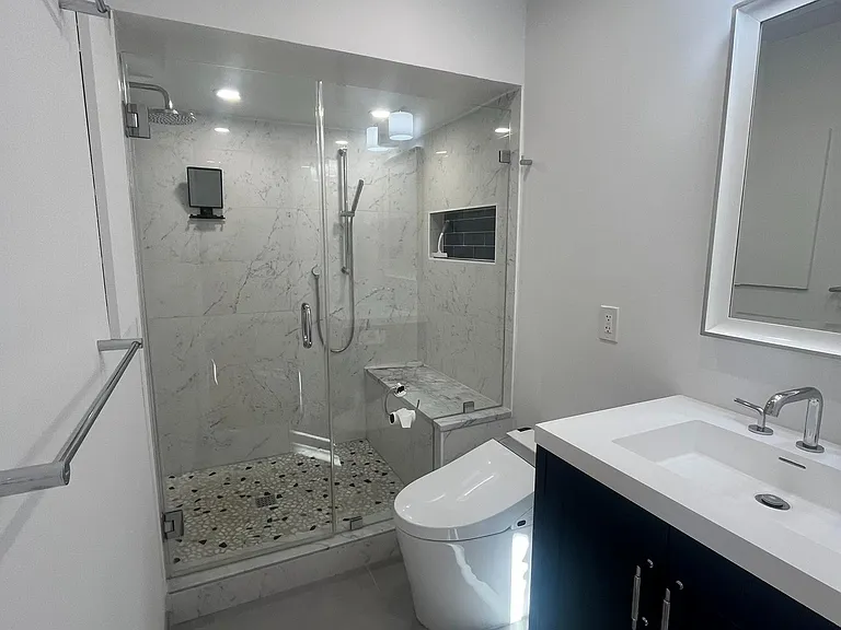 315 N Maple Ave — Photo 9