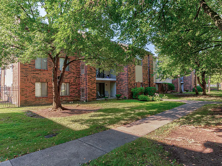 Regency Place Apartments — Photo 65