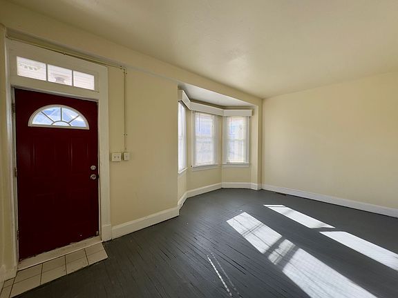 2nd image of 2918 Grindon Ave #1