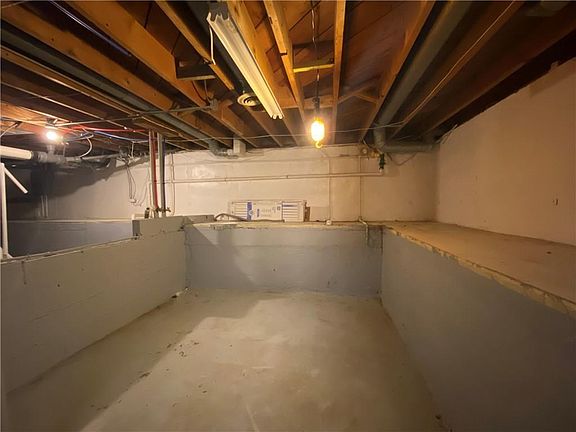 5th image of 5501 E 101st St