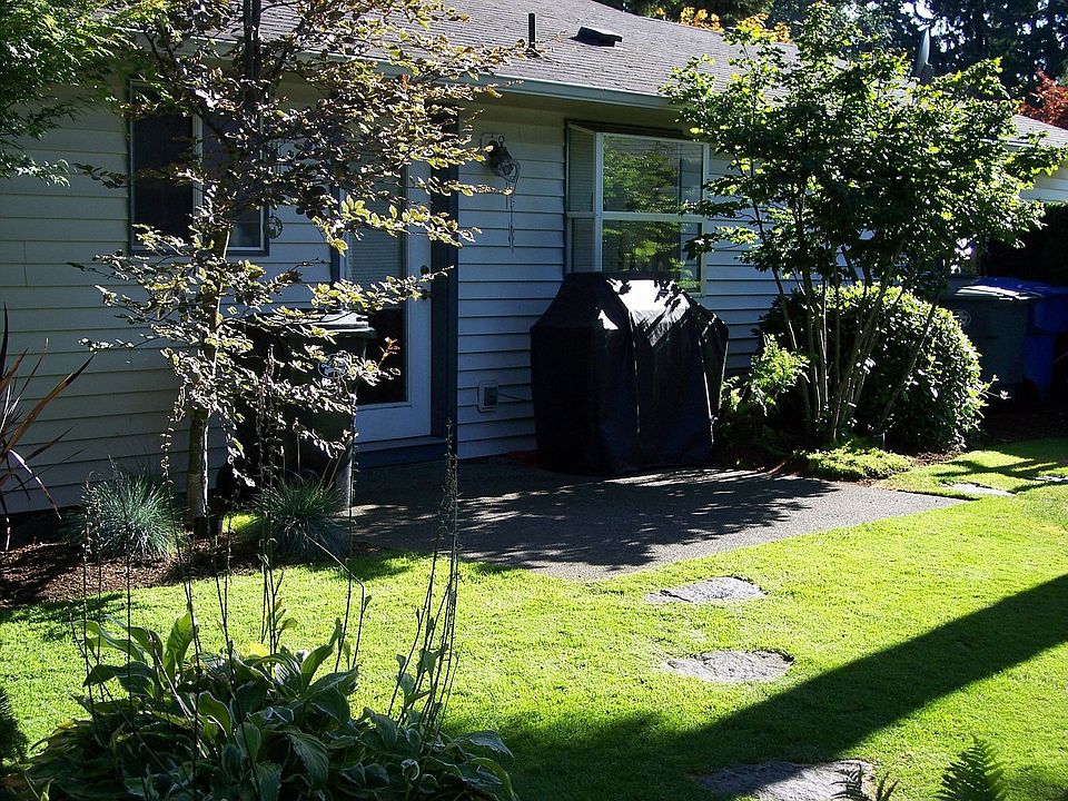 Patio area on the side of the house
