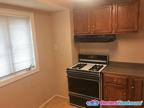 3rd image of 7152 Lamont Dr