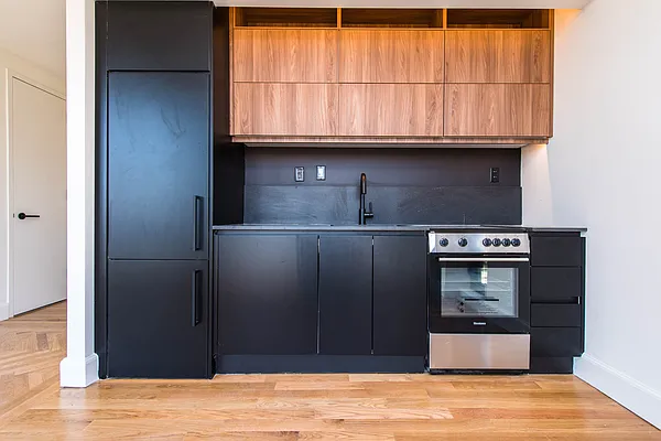 Rented by Nooklyn NYC LLC | media 117