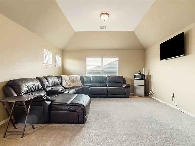 1002 Wallin Farms Cv — Photo 15