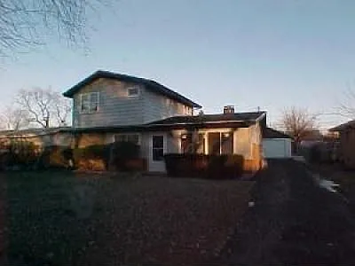 1473 Stanley Blvd photo 1