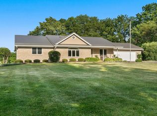 5071 N Blackwood Rd, Davis Junction, IL 61020