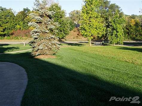 2nd image of 1874 Lindsay Ln