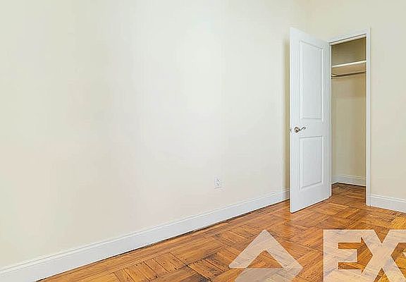 5th image of 1131 President St APT 2