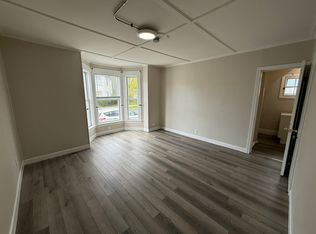 5 Walnut St, Rochester, NH 03867