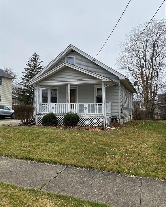 2nd image of 1551 Bonnie Brae Ave NE