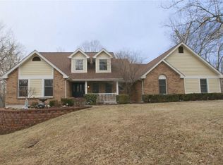 545 Highland Acres Dr, Pacific, MO 63069