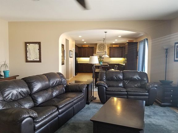 4th image of 6769 Serrano Ave