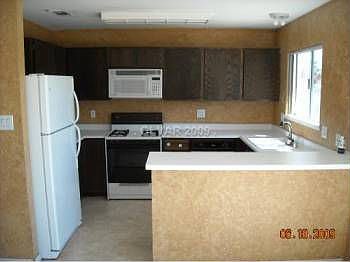 3rd image of 5134 Pearlite Cir