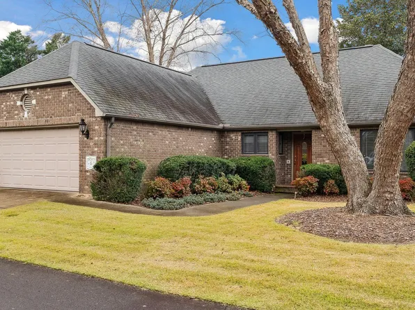 6 Chalford Place, Pinehurst, NC 28374