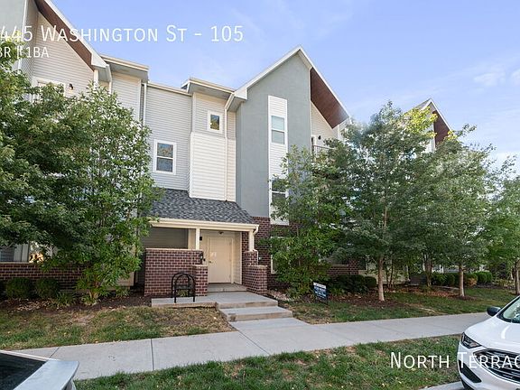 3rd image of 4445 Washington St #105