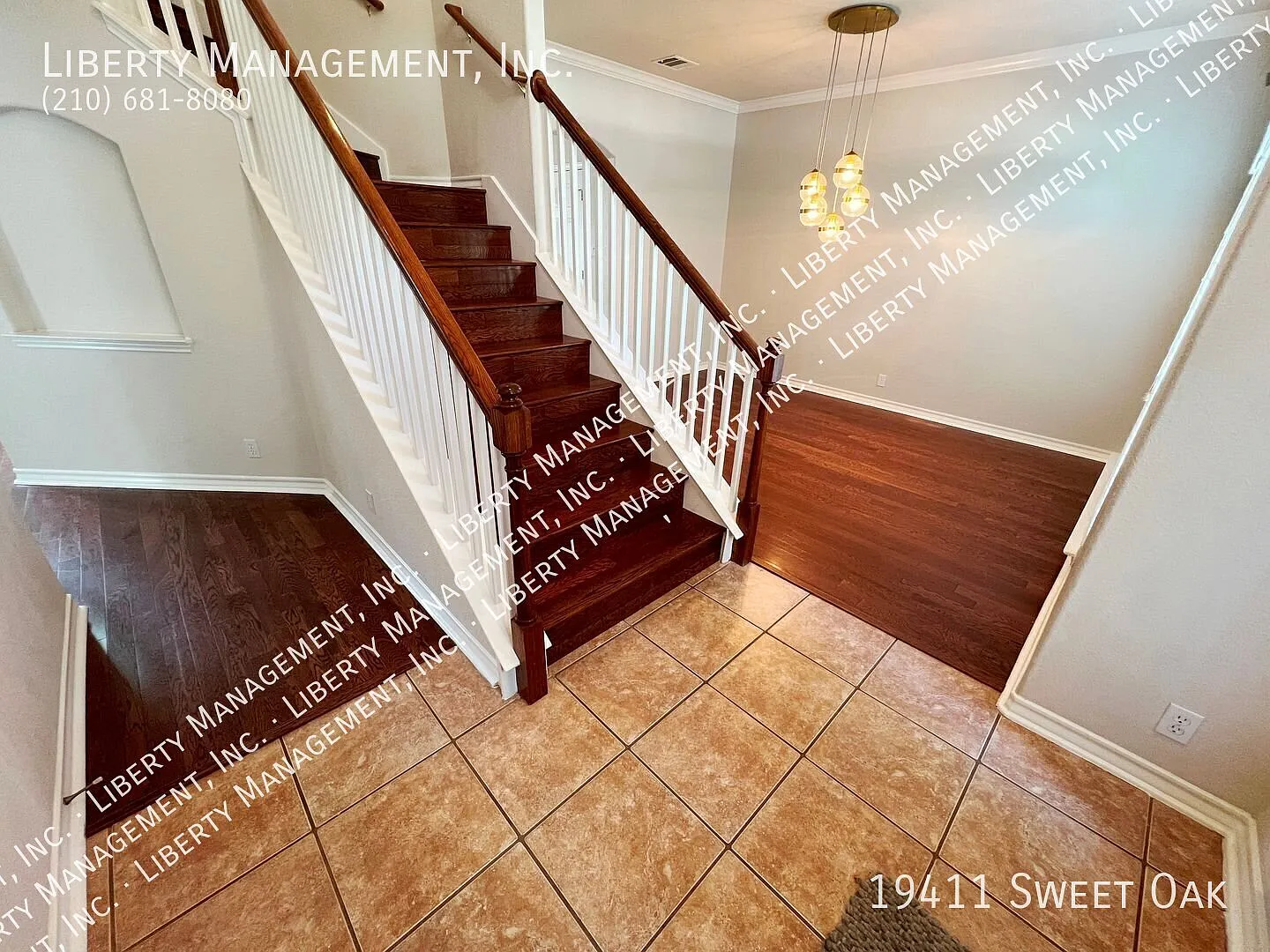 4 Bed, 3 Bath Gated Home on a Cul-de-sac in Stone Oak — Photo 3