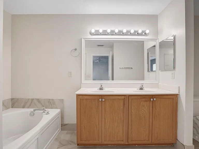 12645 NW 8th Ct — Photo 19