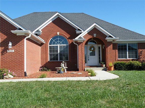 2nd image of 1032 Red Oak Dr