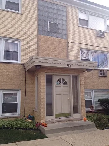 7321 W Fullerton Ave APT 3 photo 1