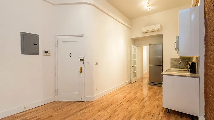 Rented by Terra Magia Inc | media 22