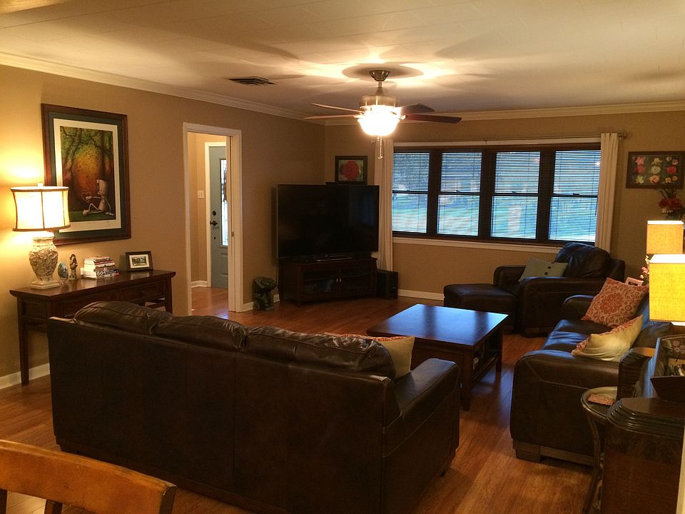 1st image of 819 Onstead St